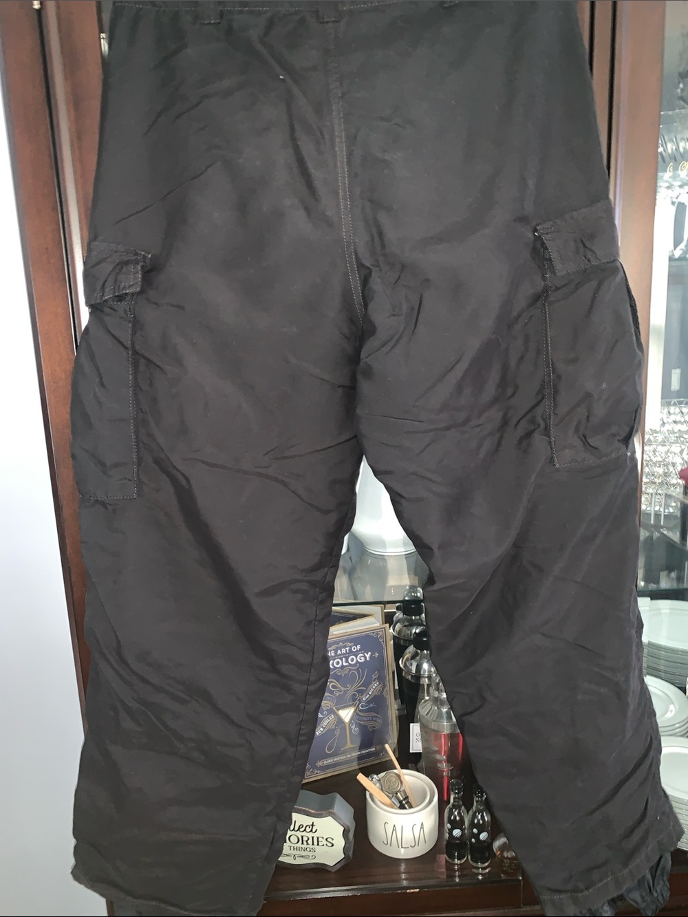 Men's Black Cargo Snow Utility Pants with Secure Pocketing & Inner Lining - Picture 11 of 11